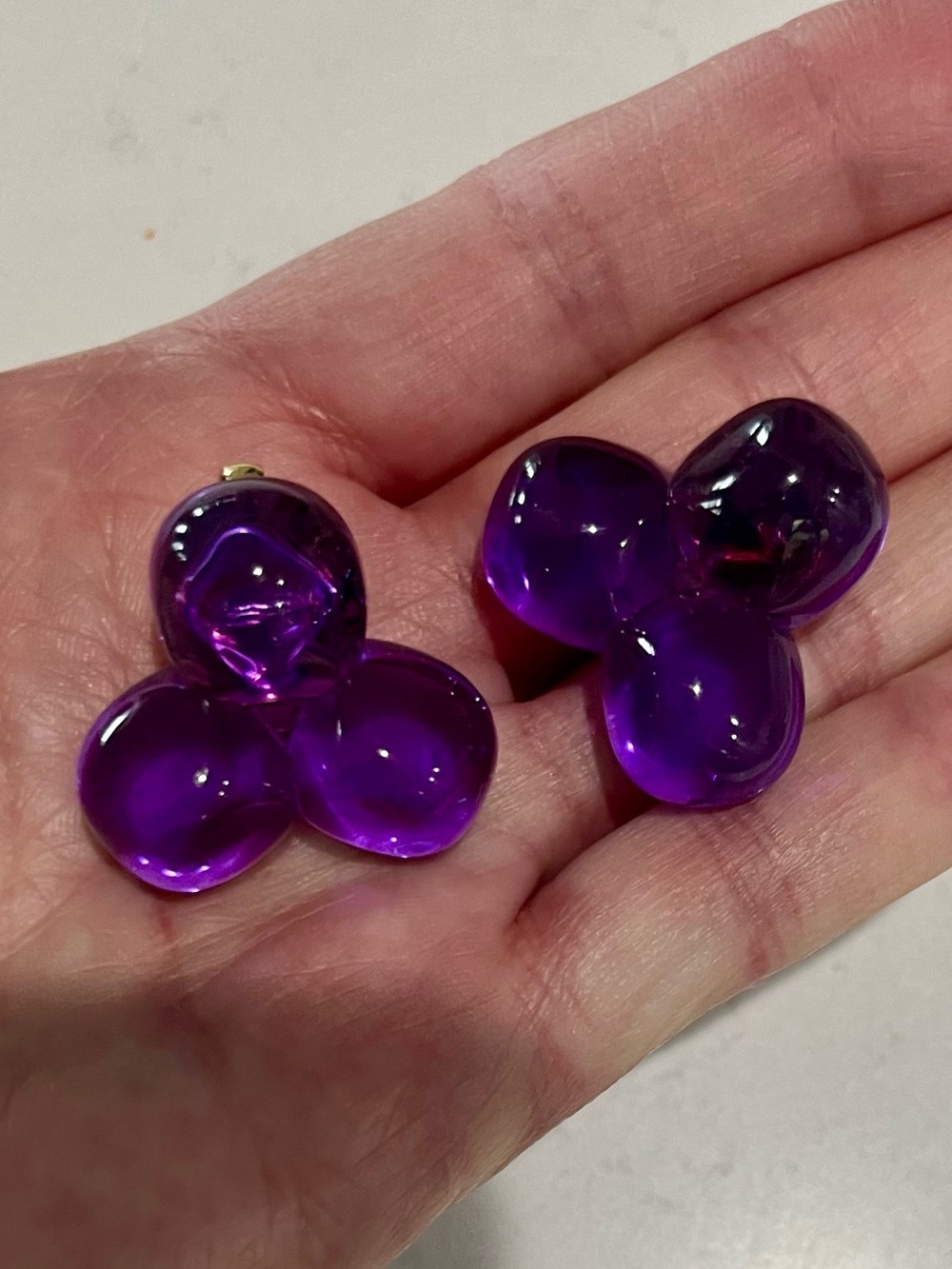 RARE 1987 Avon Purple Dawn Lucite Clip Earrings VTG - Picture 4 of 9